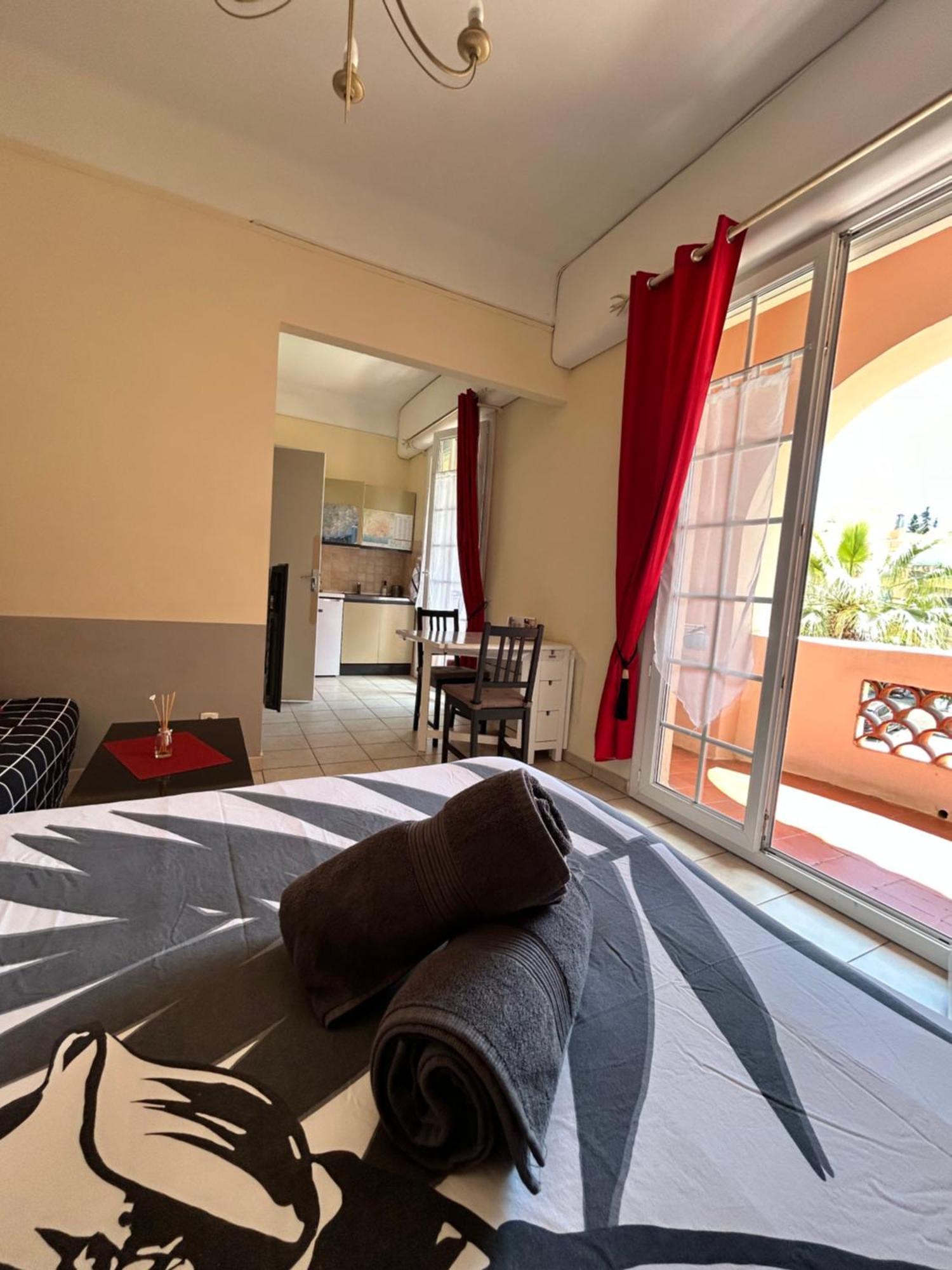 Studio Avec Grand Balcon- Residence De Caractere Bandol Exterior foto